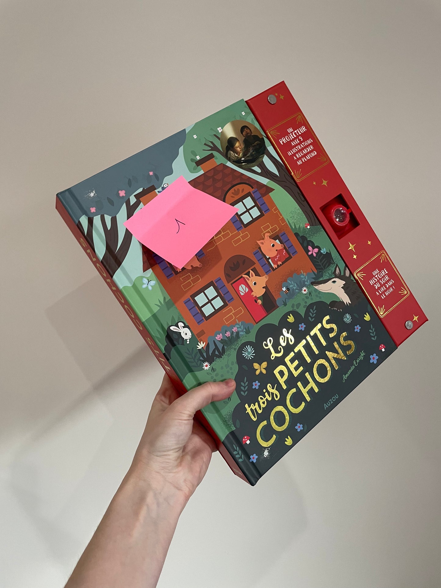 IMPARFAIT |Livre projecteur - Les 3 petits cochons - AUZOU