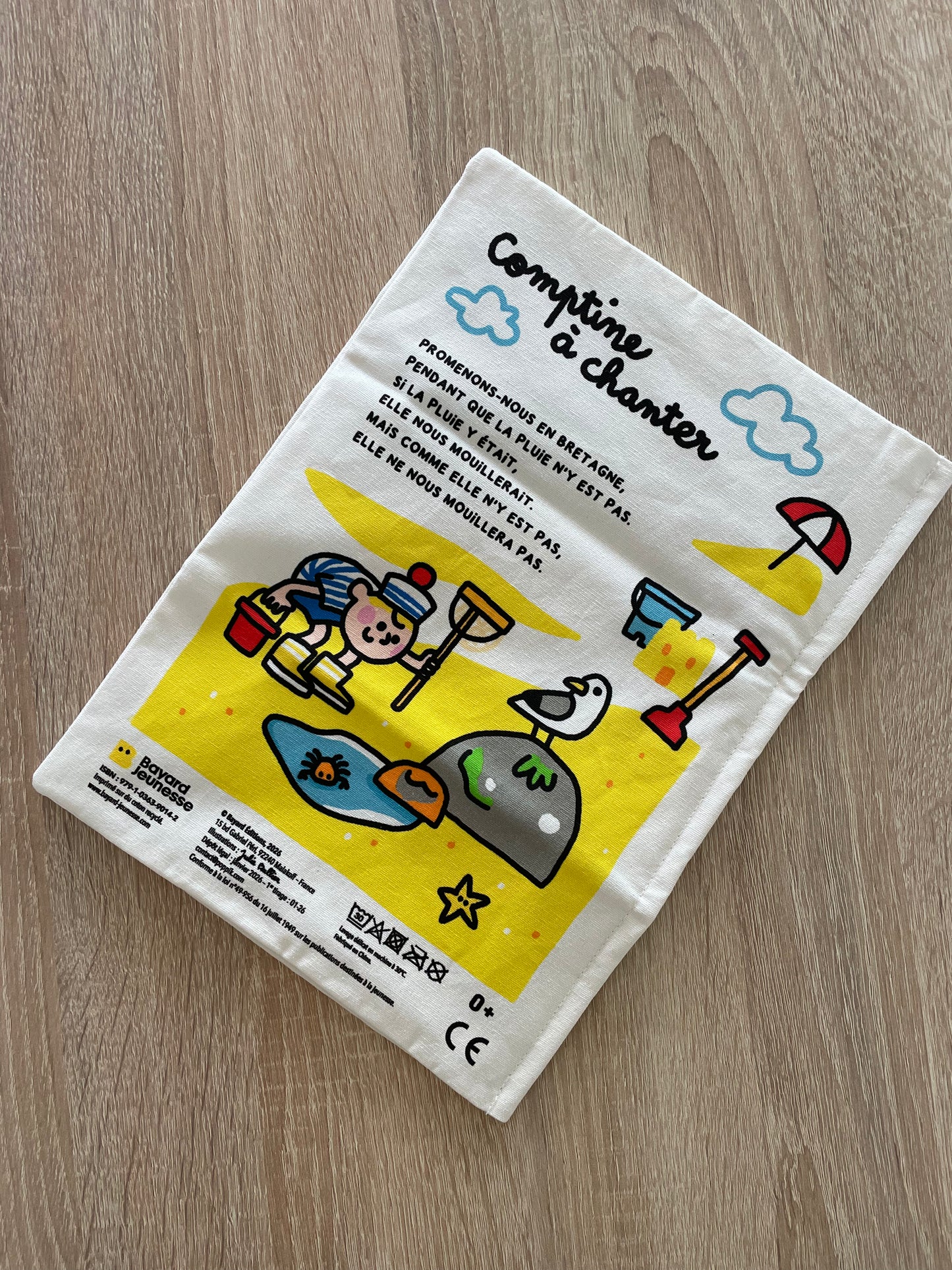 Livre en tissu - La gazette des bébés - La Bretagne