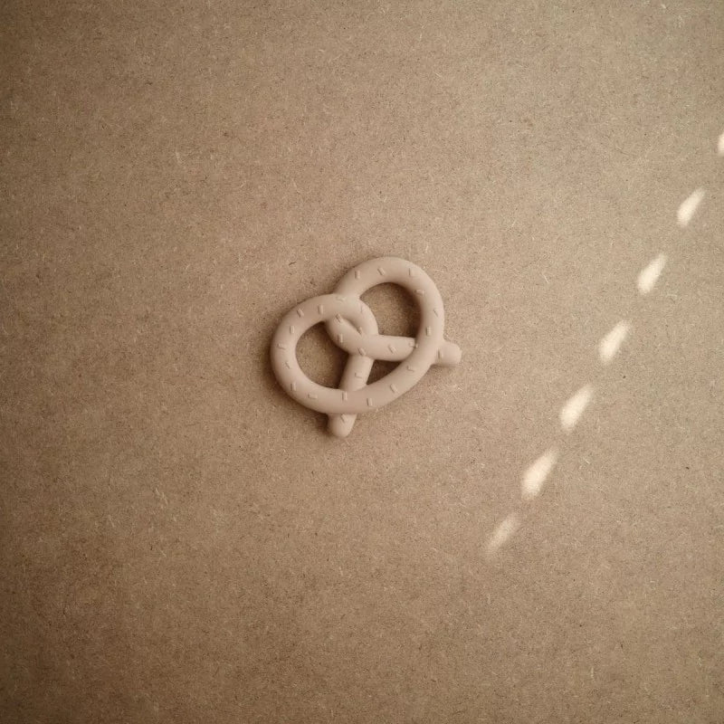 anneau de dentition bretzel mushie