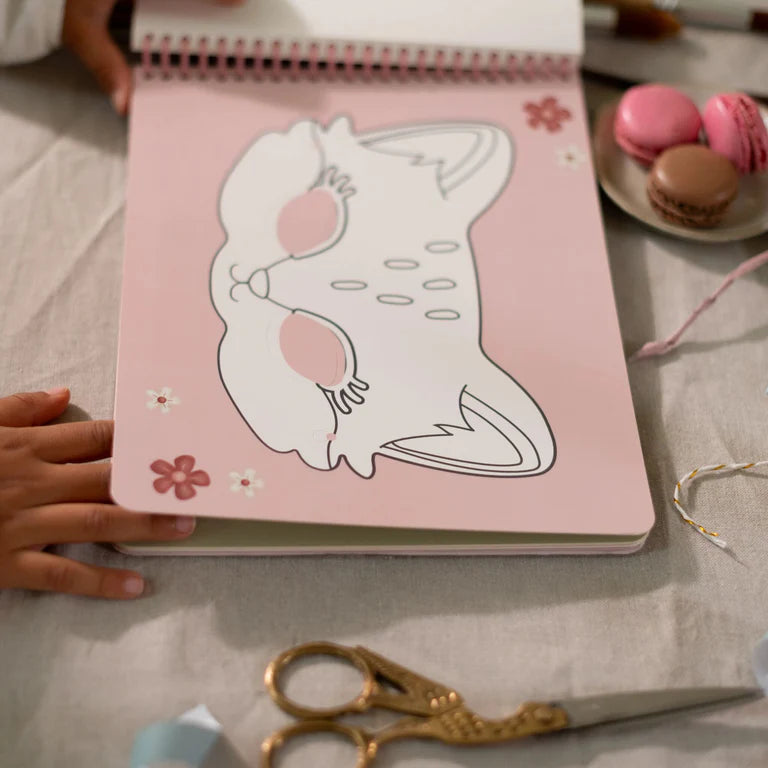 Livre de découpage avec ciseaux - Rosa