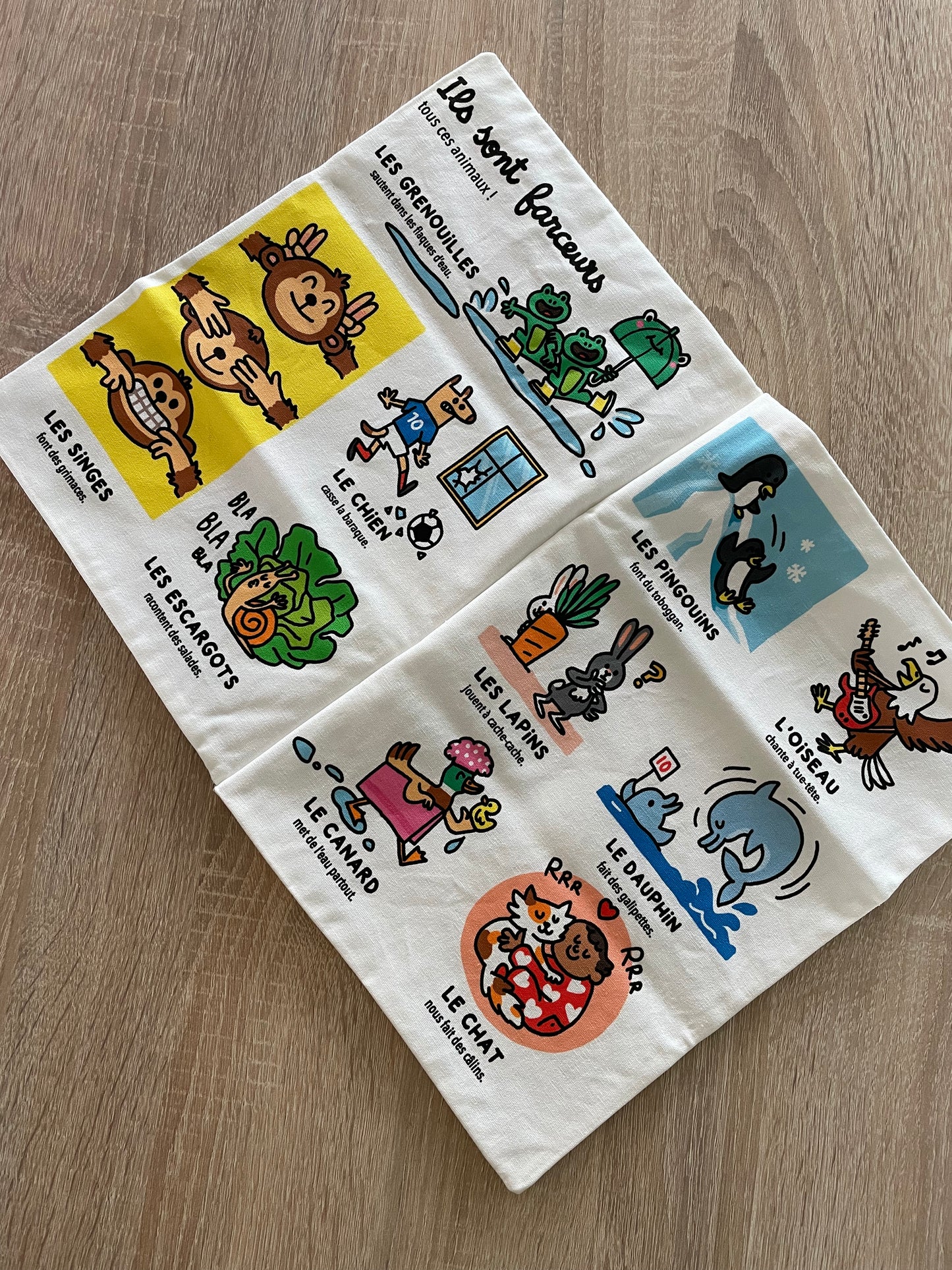 Livre en tissu - La gazette des bébés - Sacrés animaux