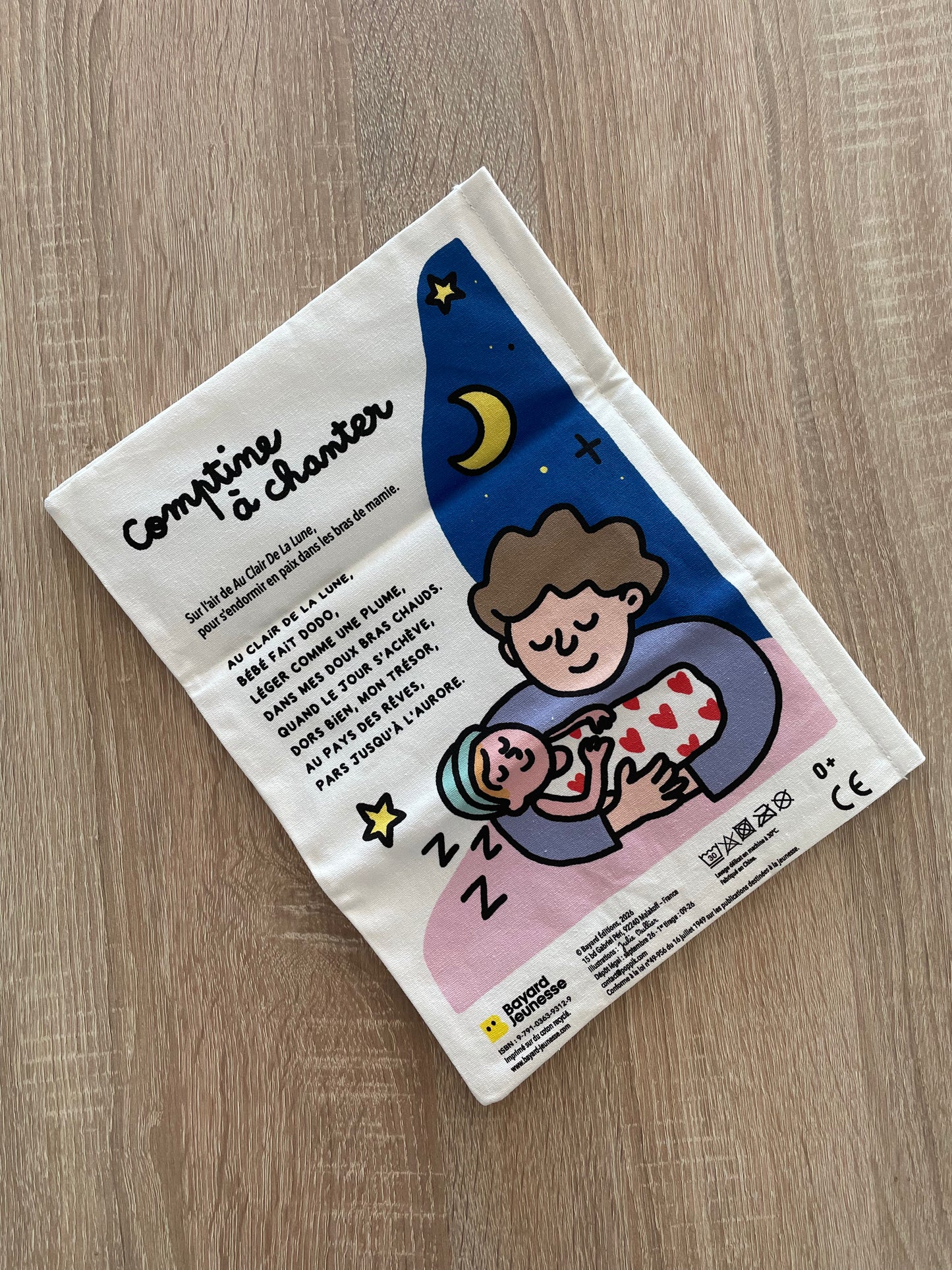 Livre en tissu - La gazette des bébés - Une mamie pour la vie