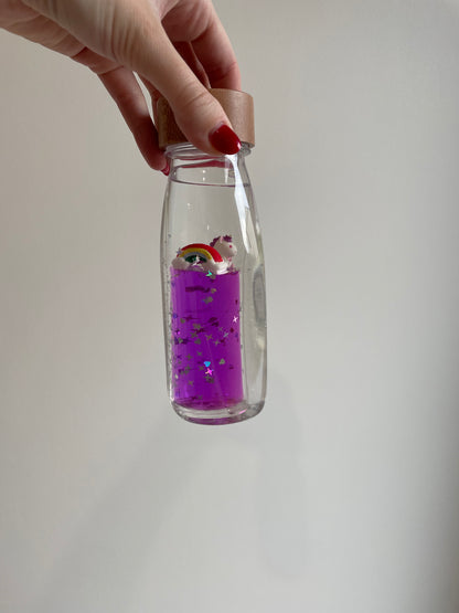 IMPARFAIT : Bouteille sensorielle - Rainbow