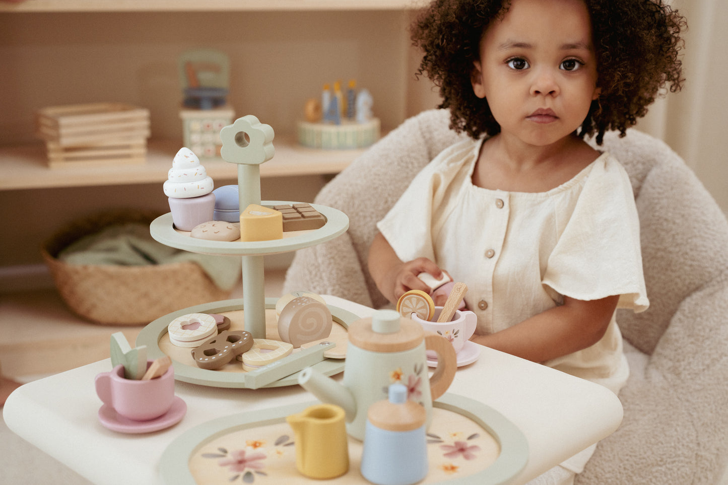 Présentoir à pâtisseries en bois