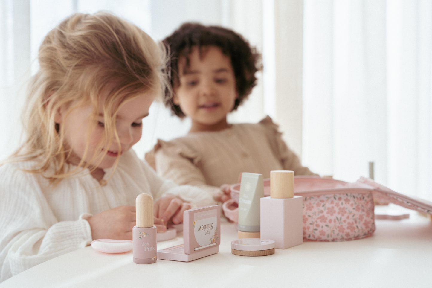 Set de maquillage en bois