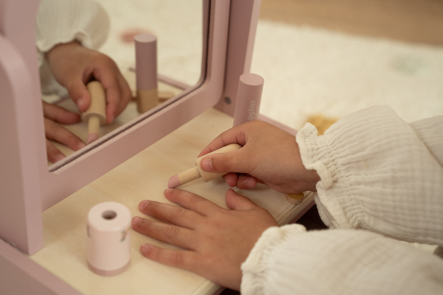 Petite coiffeuse en bois