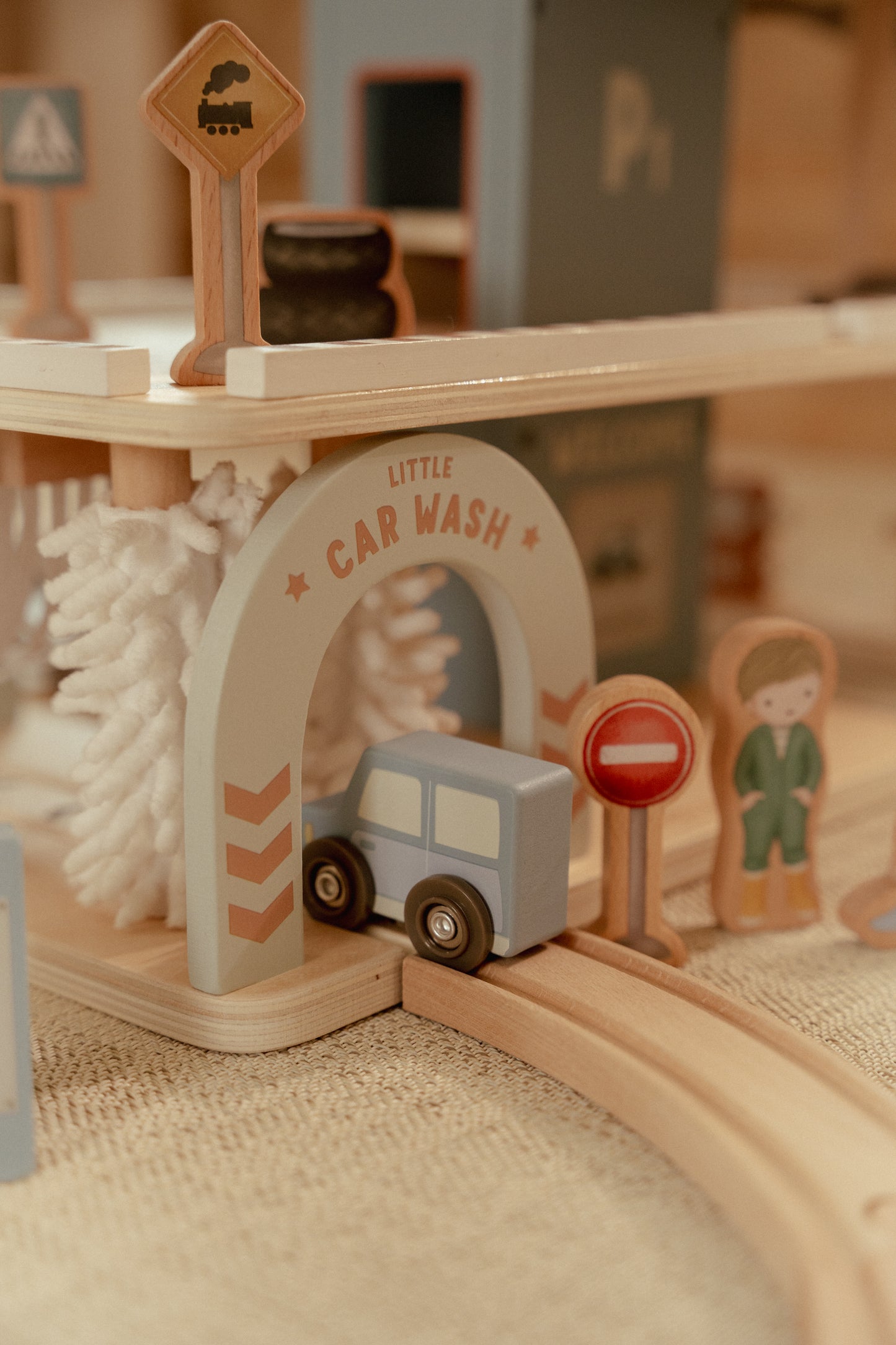 Garage à voiture en bois