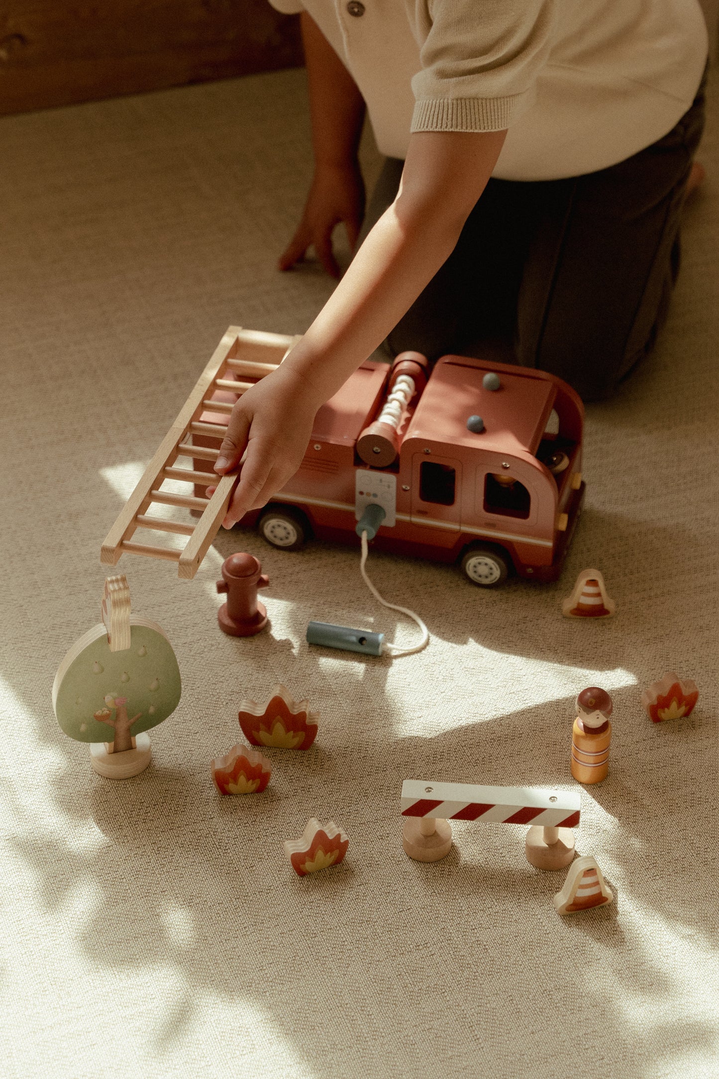 Camion de pompiers & accessoires en bois
