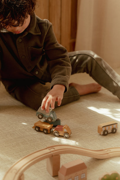 Ensemble de véhicules en bois