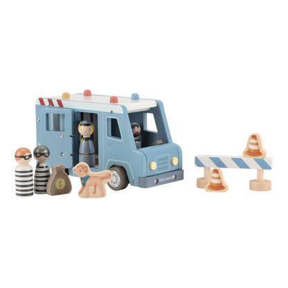 Fourgon de police en bois