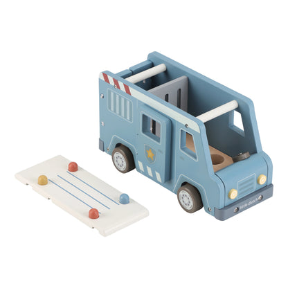 Fourgon de police en bois