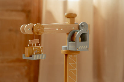 Grue et chantier en bois