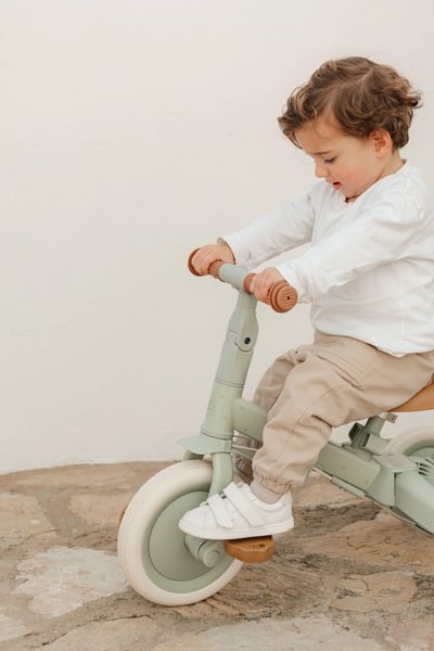 Tricycle évolutif 4 en 1 - Sauge ( Précommande )