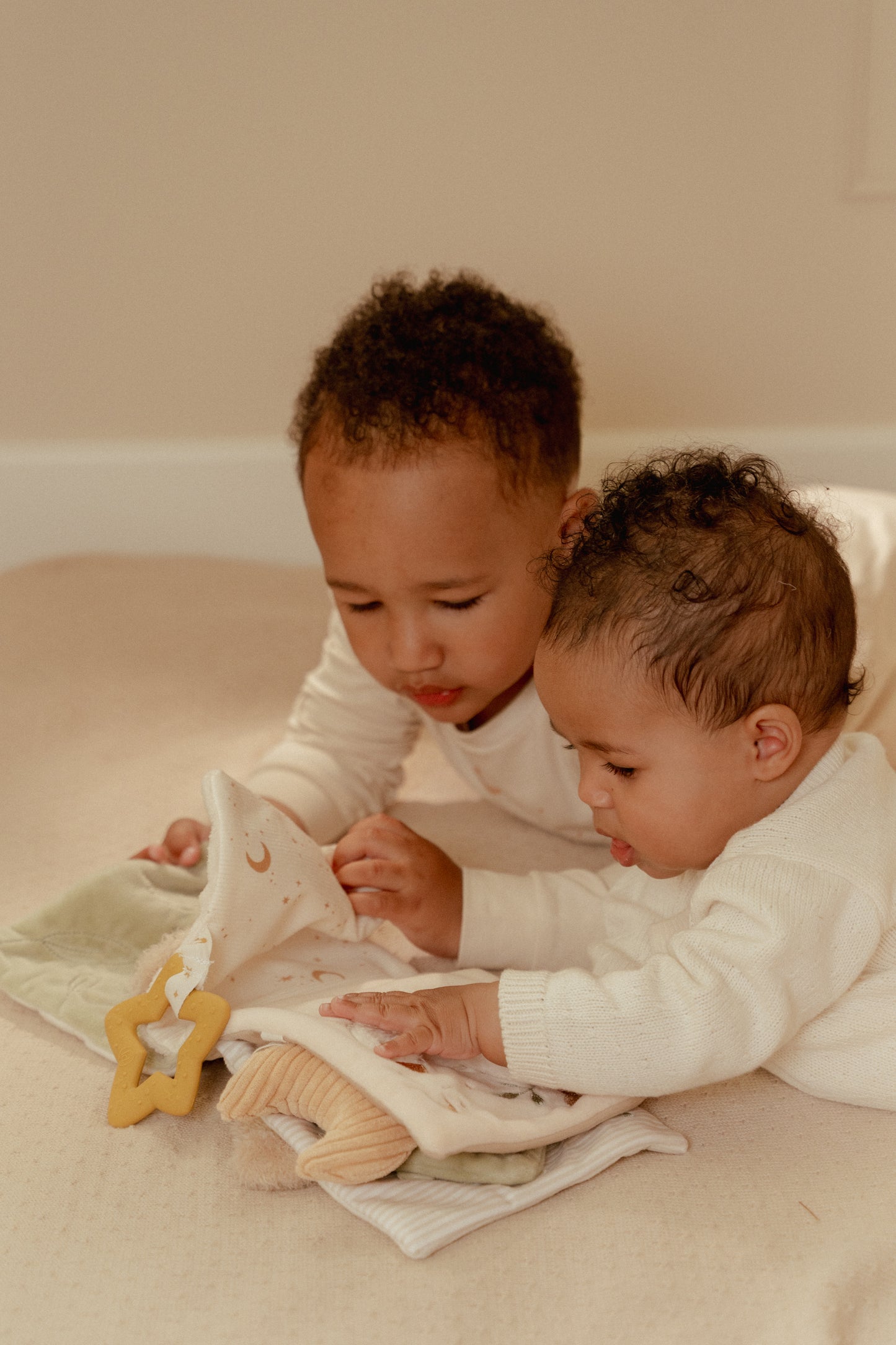 Livre d'activités tissu - Newborn Naturals
