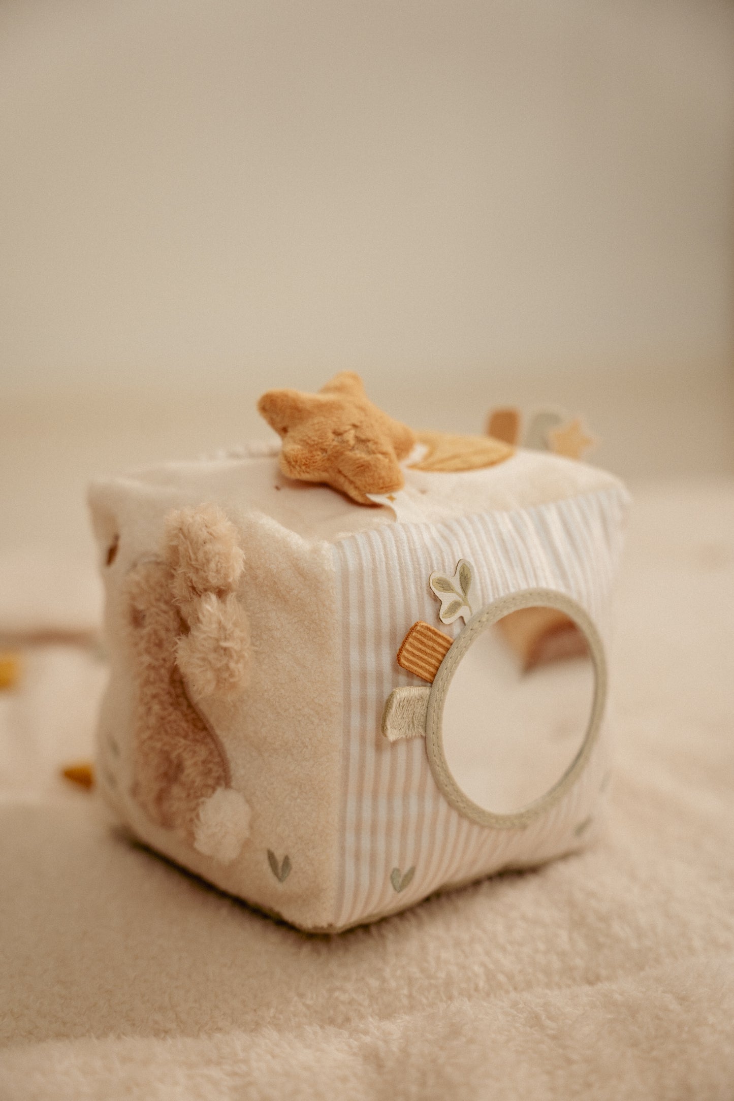 Cube d'activités - Newborn Naturals