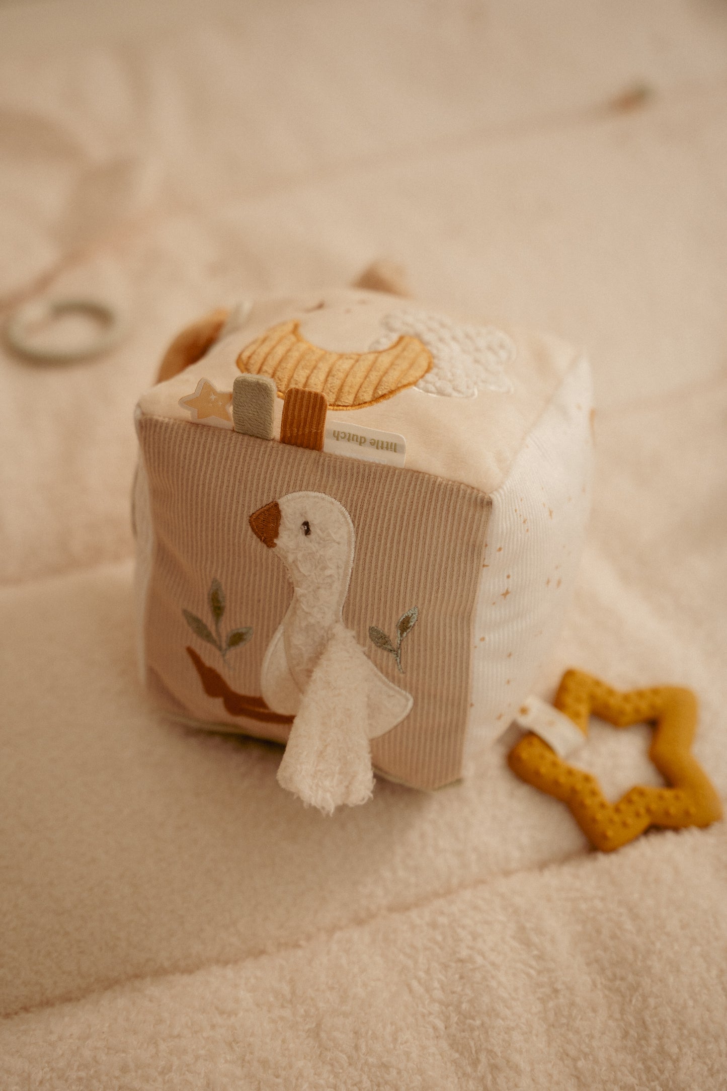 Cube d'activités - Newborn Naturals