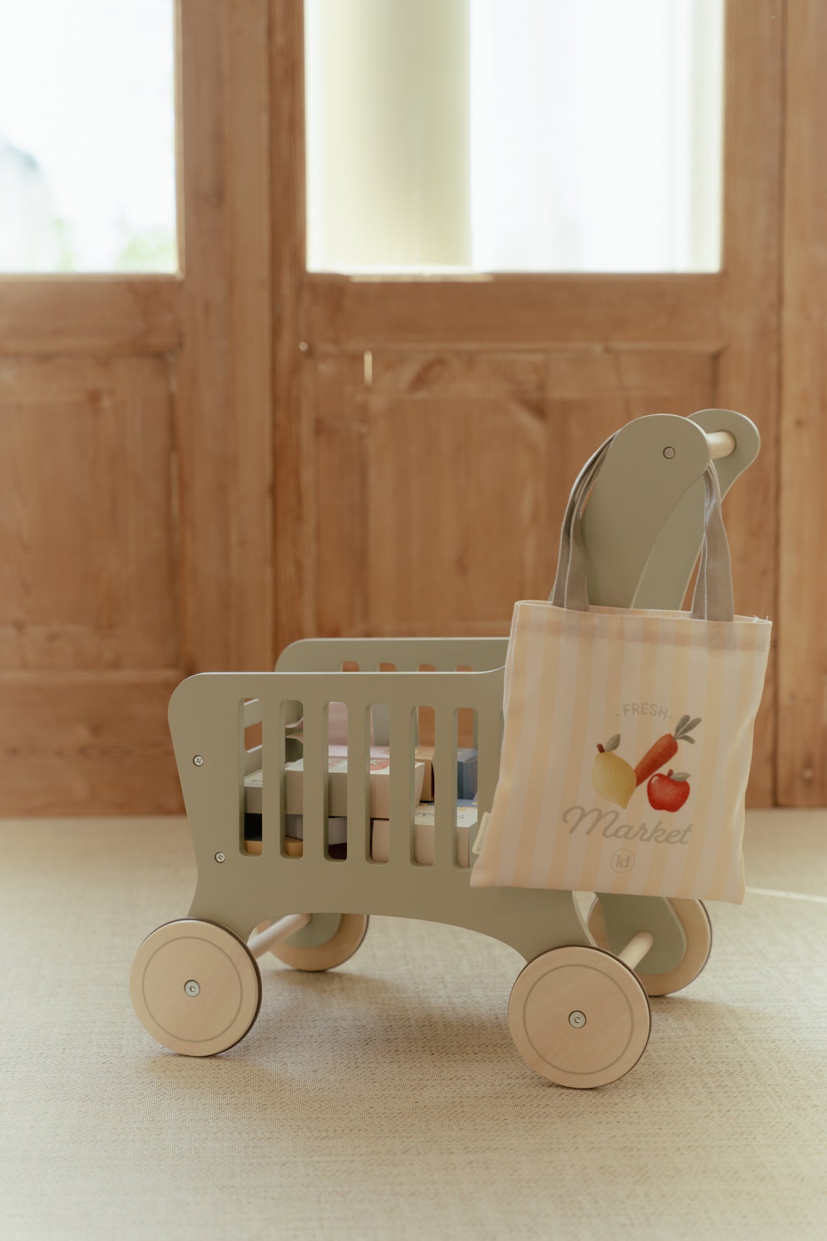 Caddie de courses en bois