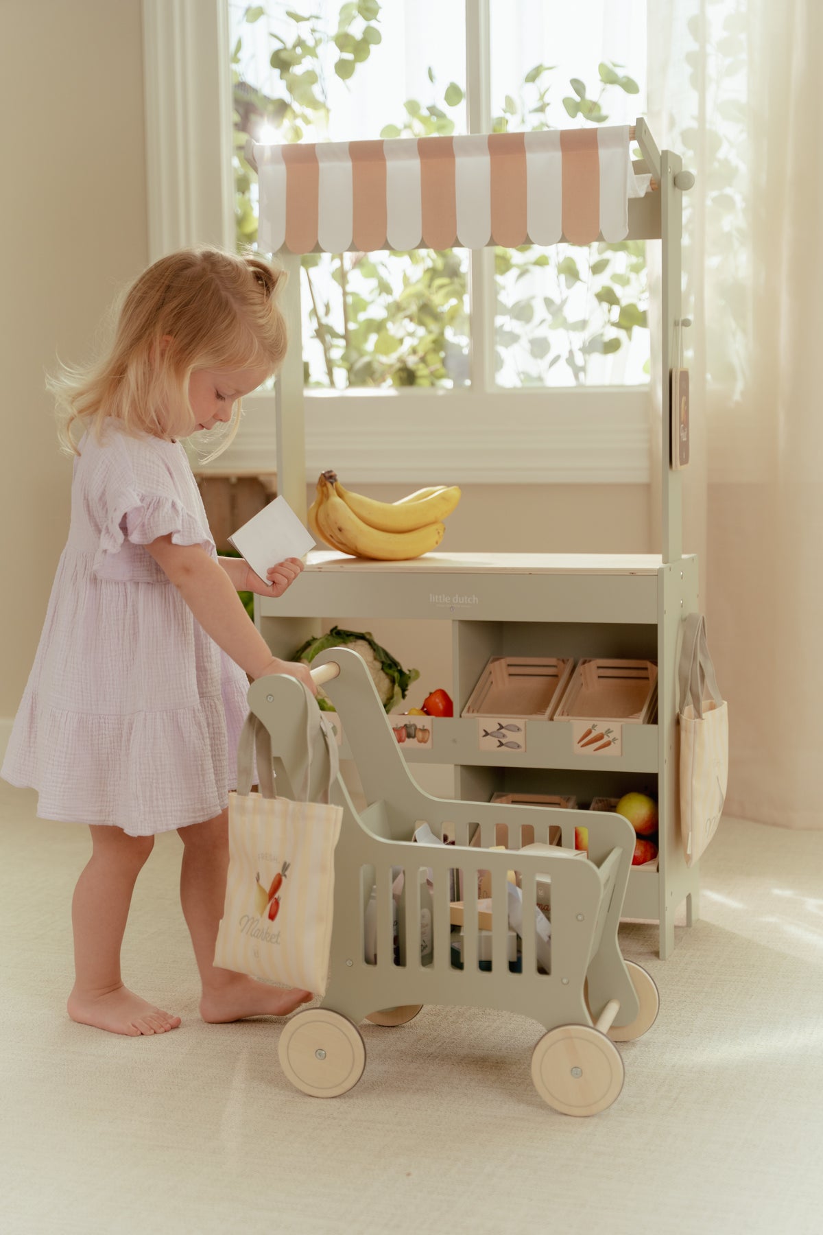 Caddie de courses en bois