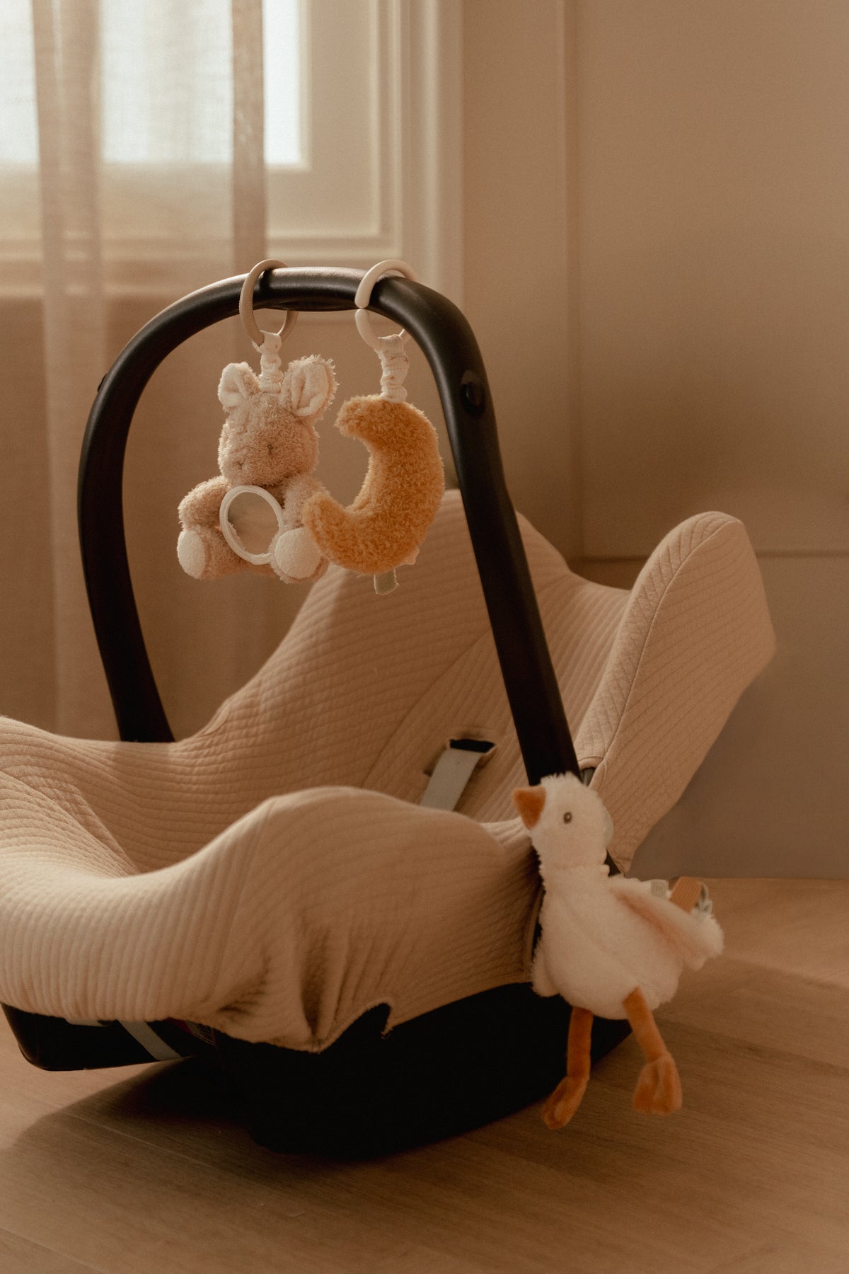 jouets pour arche et cosy